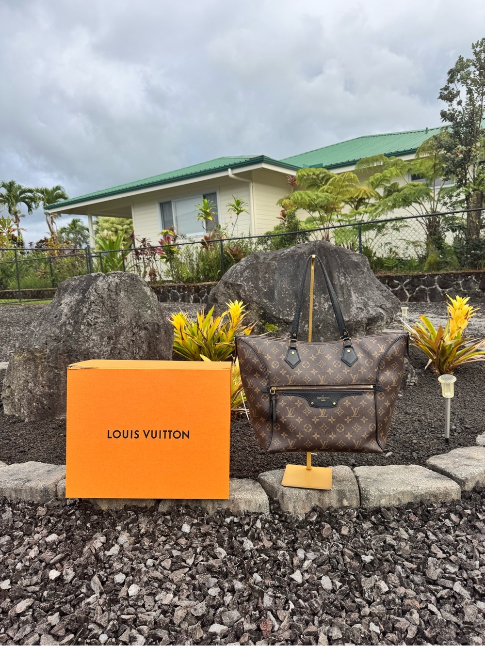 Louis Vuitton Tournelle MM Monogram Noir Tote Bag w/ Box Made in France